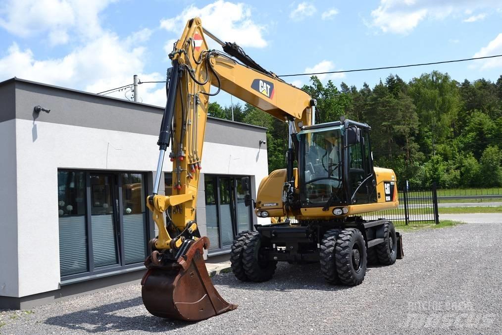CAT M 316 D Gumikerekes kotrók