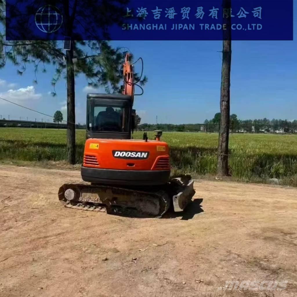 Doosan DH 60 Mini kotrók < 7t