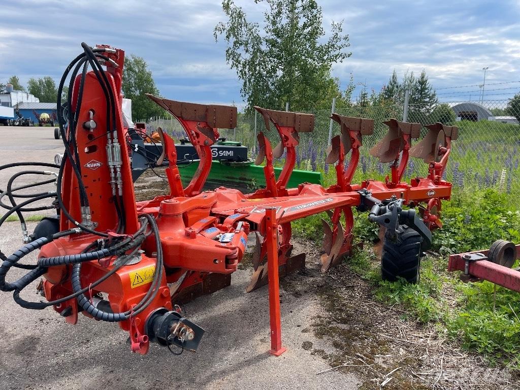 Kuhn Vari-Master 123 Váltvaforgató ekék