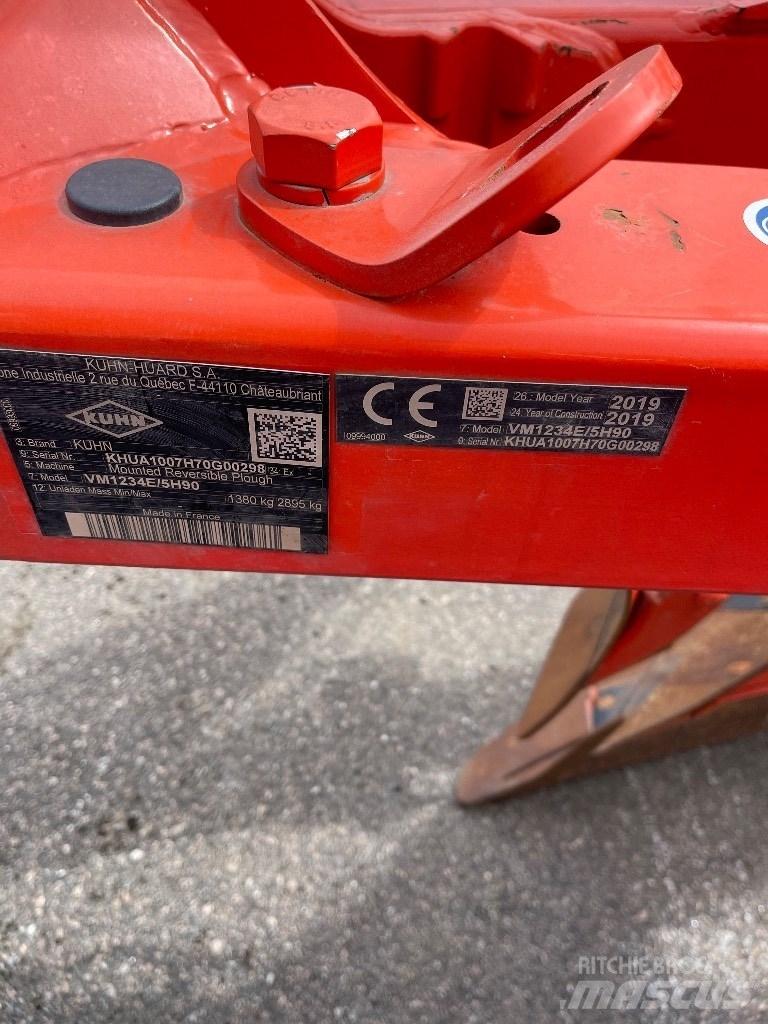 Kuhn Vari-Master 123 Váltvaforgató ekék