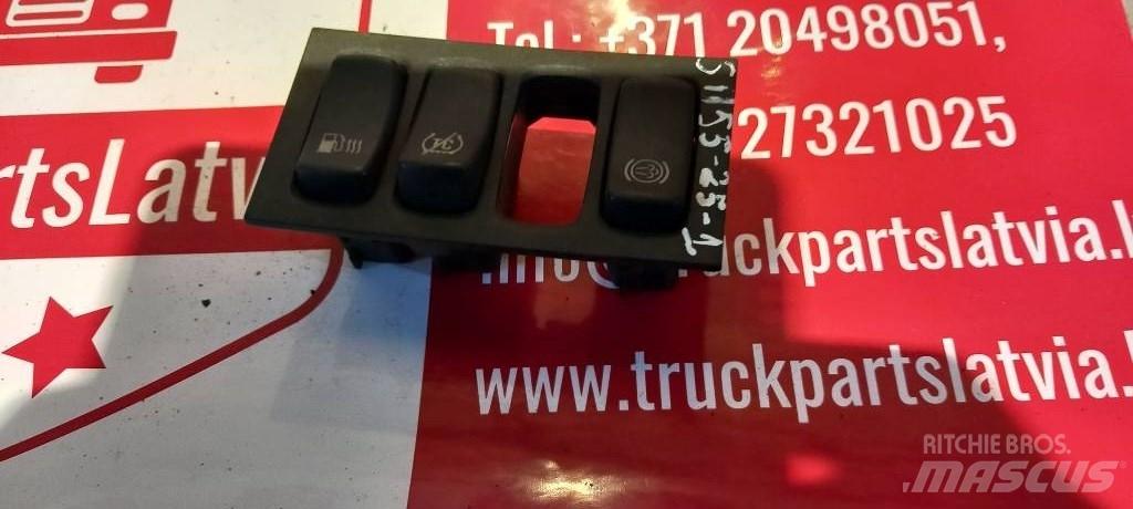 Scania R 420.   1741914 Vezetőfülke és belső tartozékok