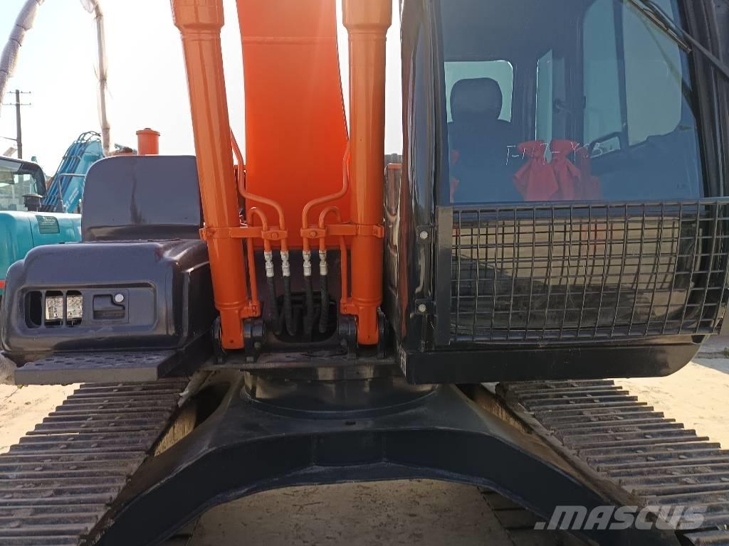 Hitachi ZX 120 Lánctalpas kotrók