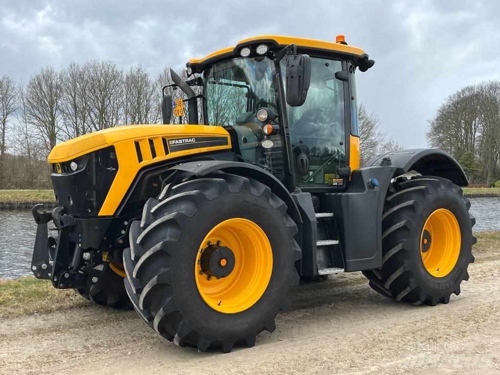 JCB Fastrac 4220 Traktorok