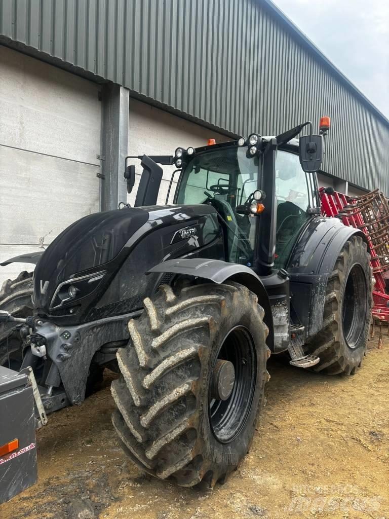Valtra T 254 V Traktorok