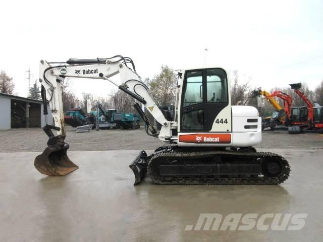 Bobcat 444 Lánctalpas kotrók