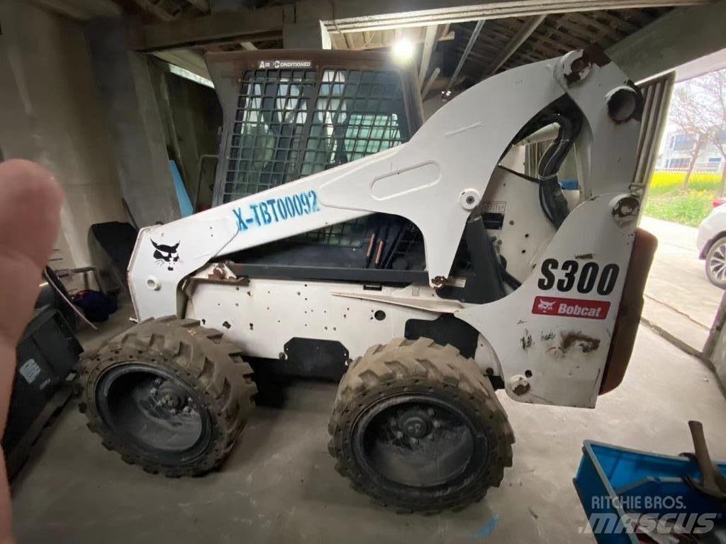 Bobcat S 300 Kompaktrakodók