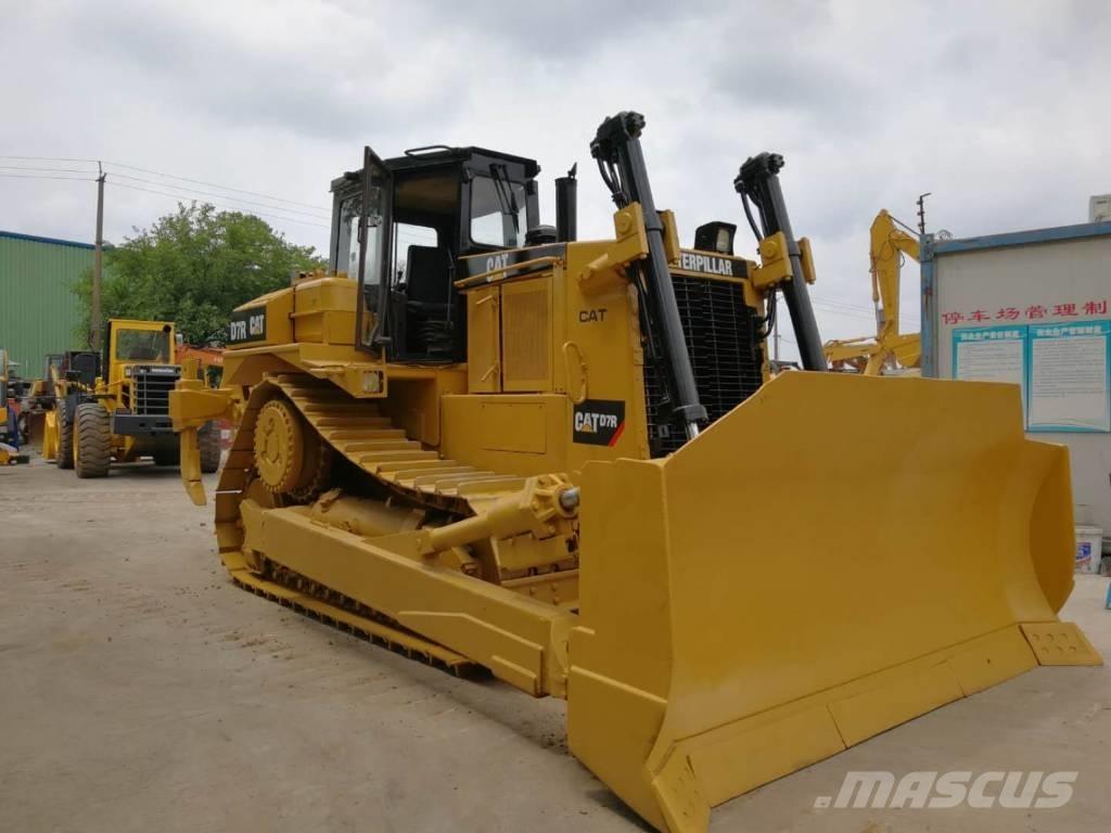 CAT D 7 R lánctalpas dózerek