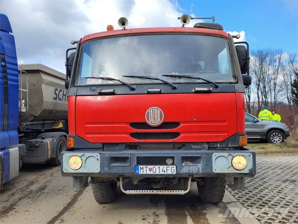 Tatra T 815 8X8 Billenő teherautók
