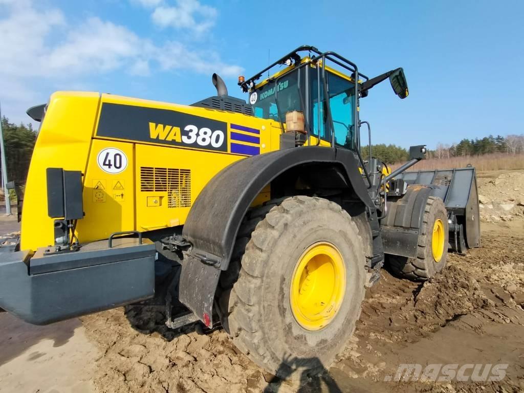 Komatsu WA 380-8 Gumikerekes homlokrakodók