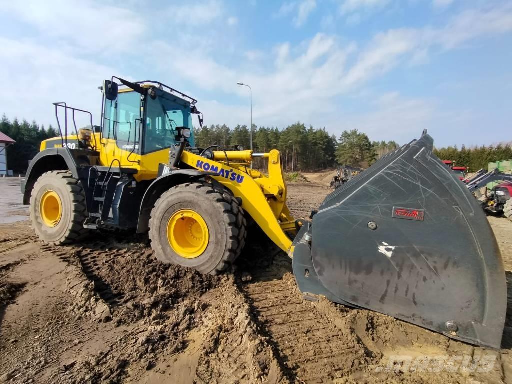 Komatsu WA 380-8 Gumikerekes homlokrakodók