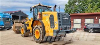 Hyundai HL 960 Gumikerekes homlokrakodók
