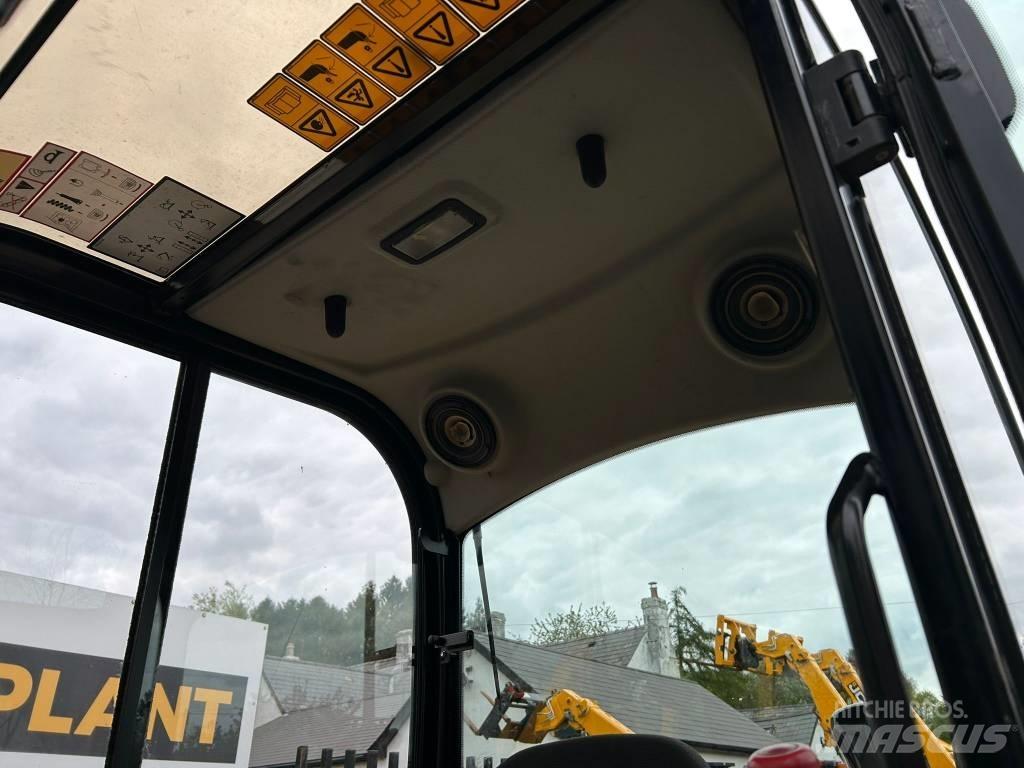JCB 8026 CTS Mini kotrók < 7t
