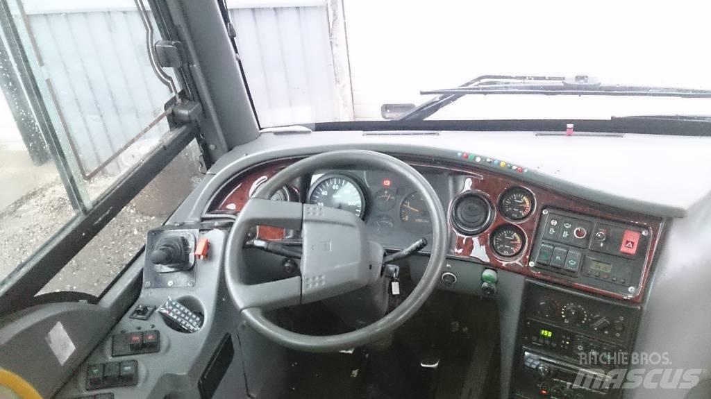 Isuzu Turquoise Távolsági buszok