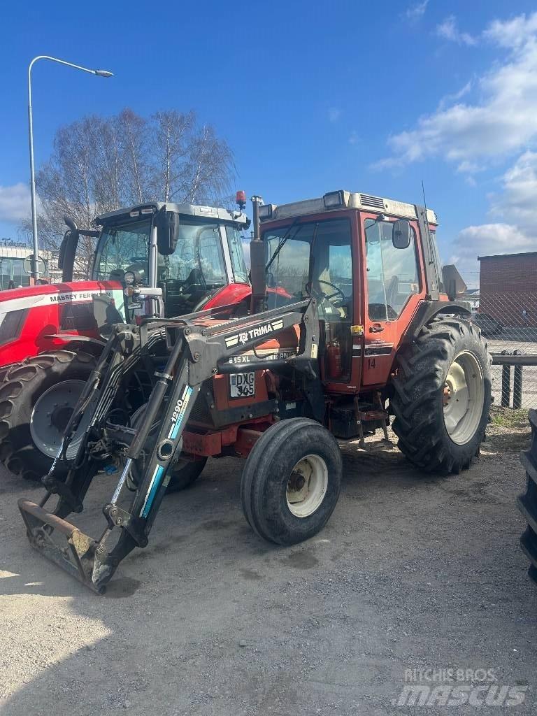 International 685 XL Traktorok