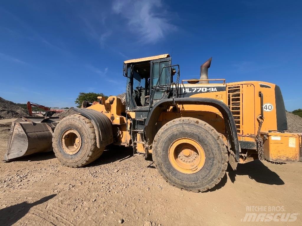 Hyundai HL 770-9 A Gumikerekes homlokrakodók