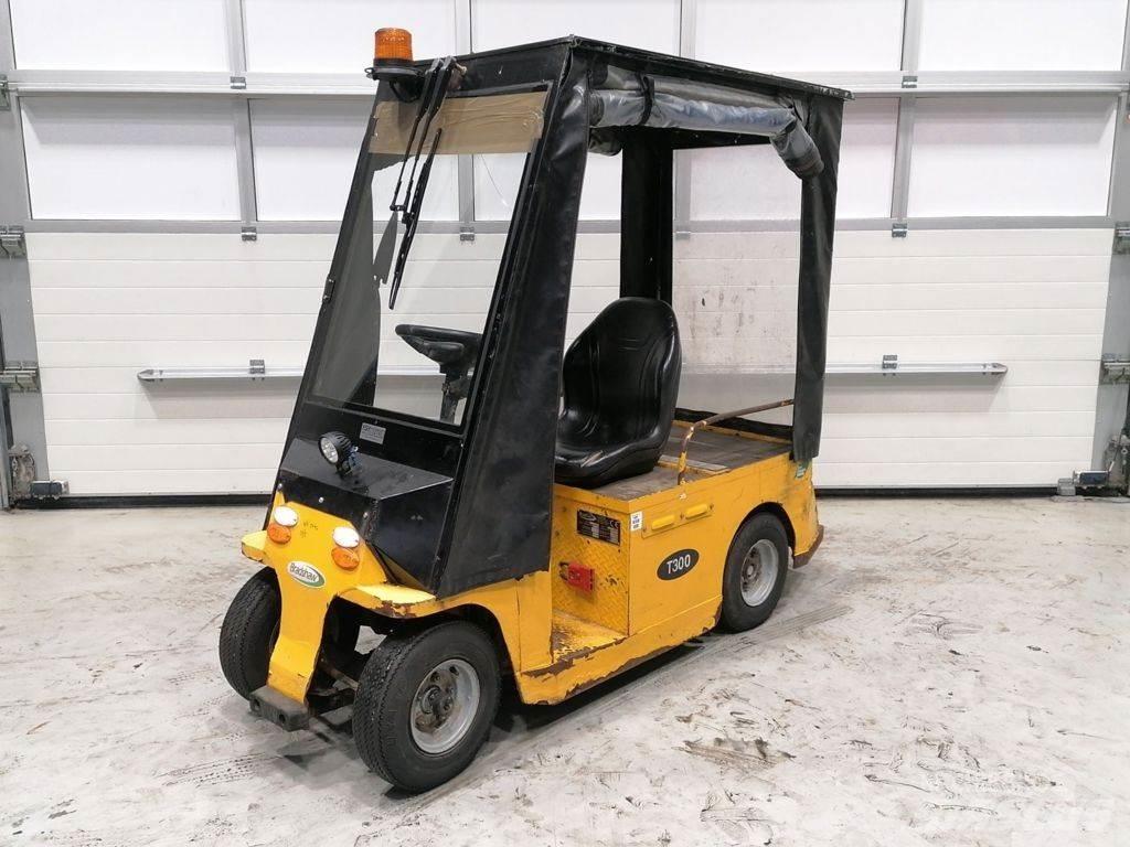 Bradshaw T300 Nyergesvontatók