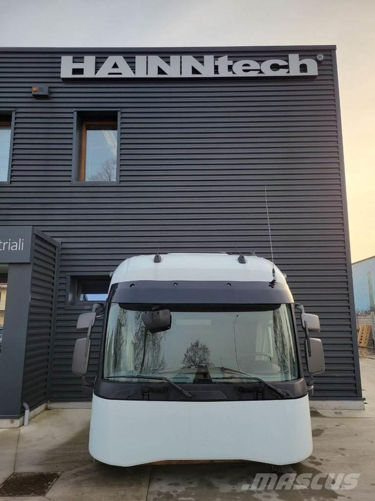 Renault T model Vezetőfülke és belső tartozékok
