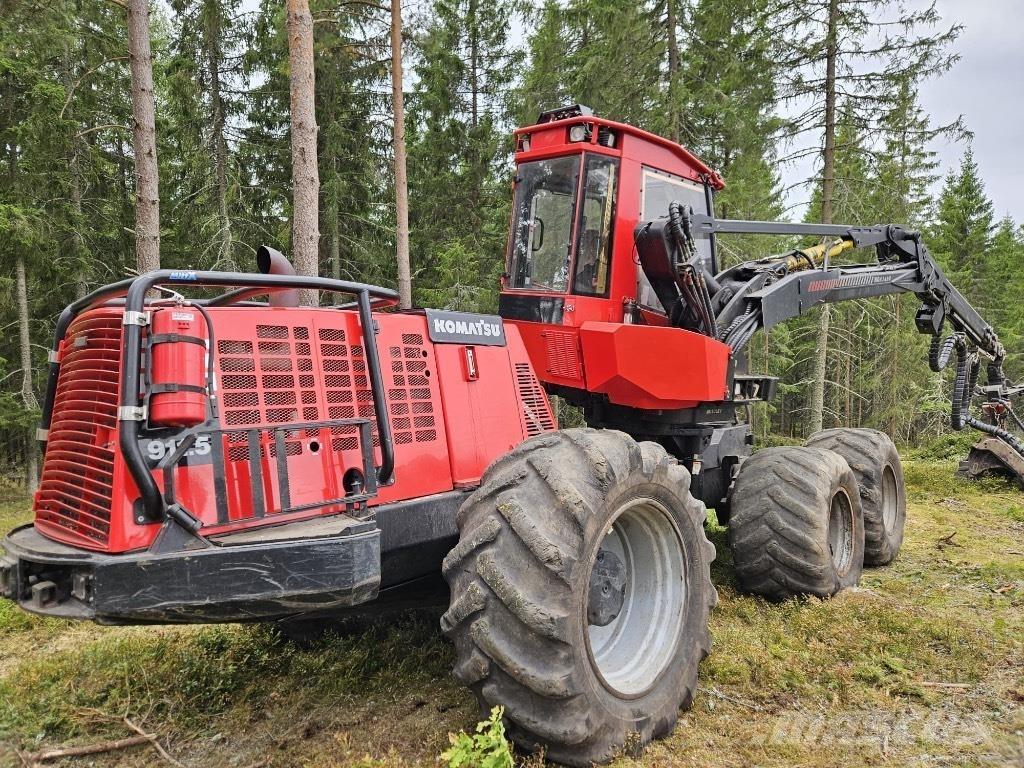 Komatsu 911.5 Betakarítók