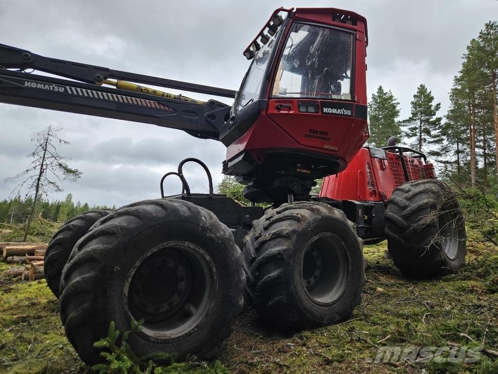 Komatsu 911.5 Betakarítók