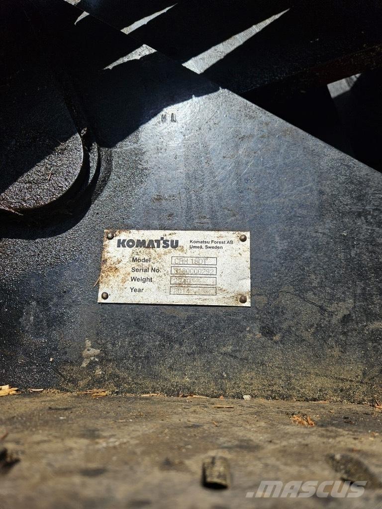 Komatsu 911.5 Betakarítók