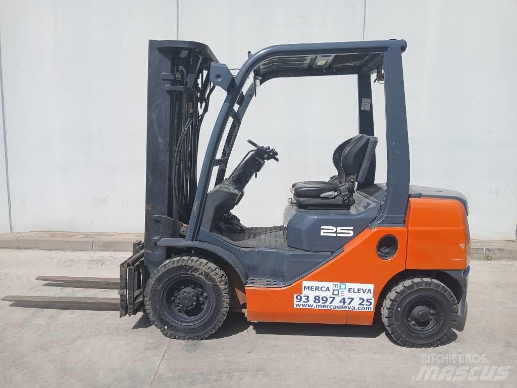 Toyota 02-8FDF25 Dízel targoncák