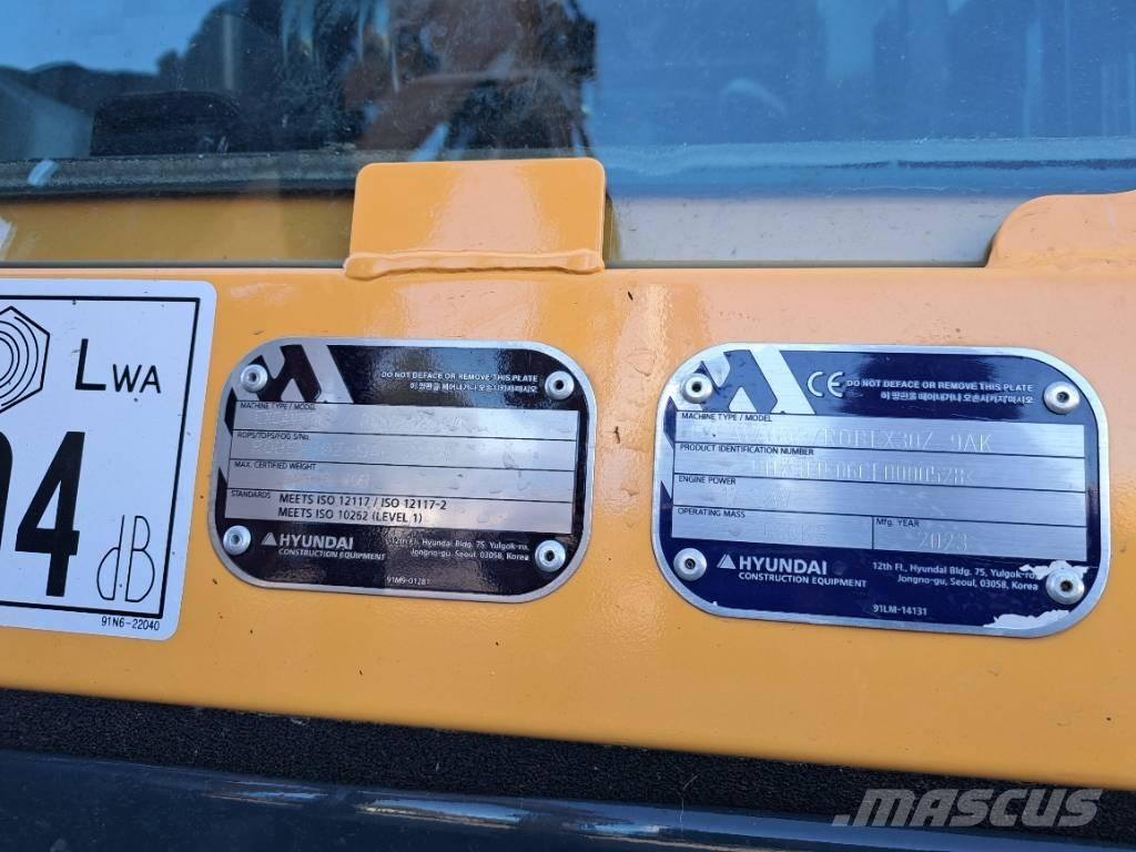 Hyundai R30 Z-9AK Mini kotrók < 7t