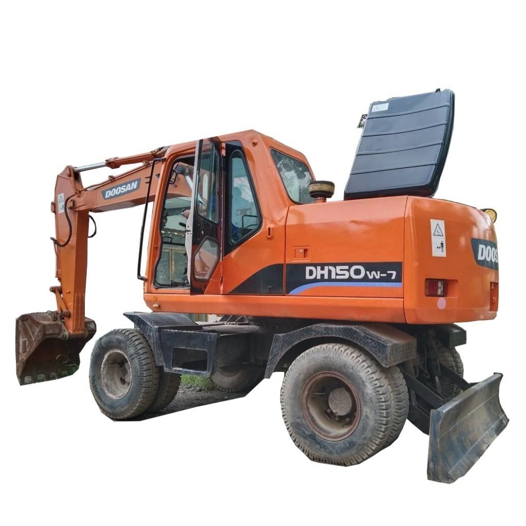 Doosan DH 150 W-7 Gumikerekes kotrók