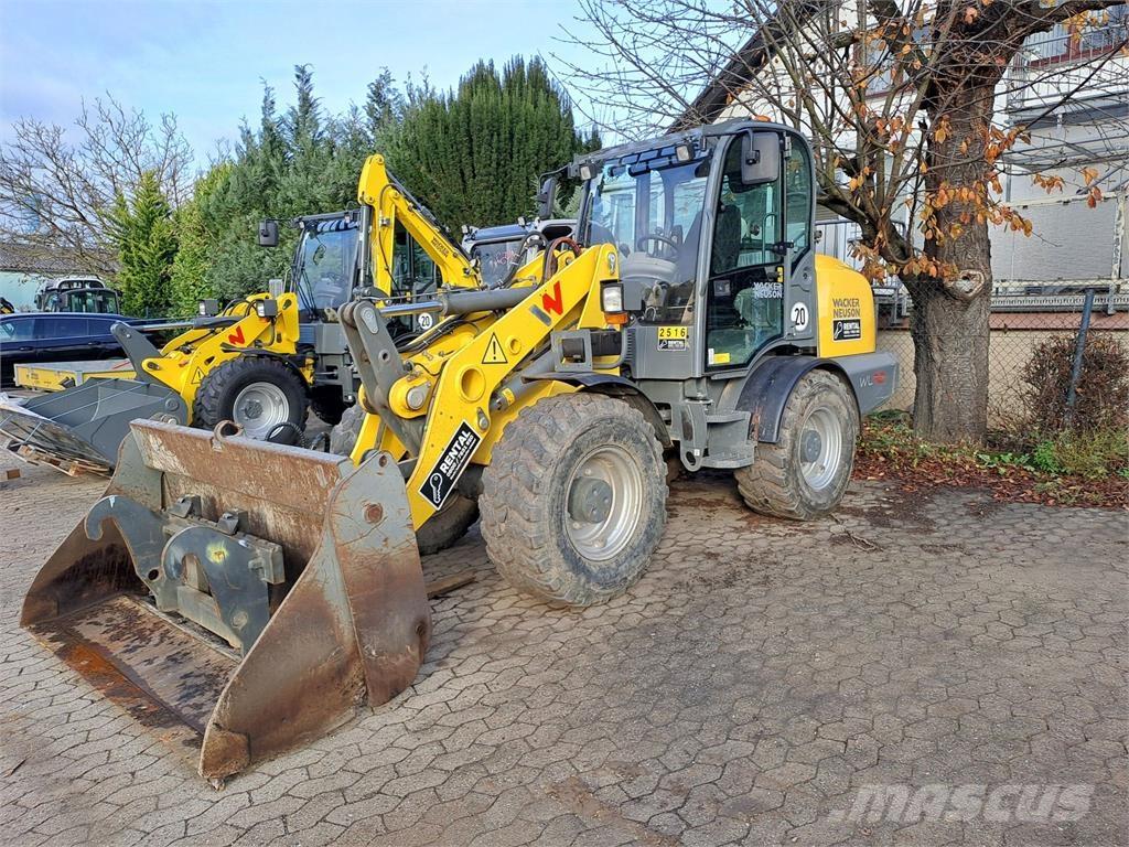 Wacker Neuson WL70 Gumikerekes homlokrakodók