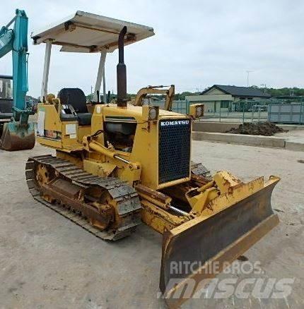 Komatsu D 20 A-6 lánctalpas dózerek