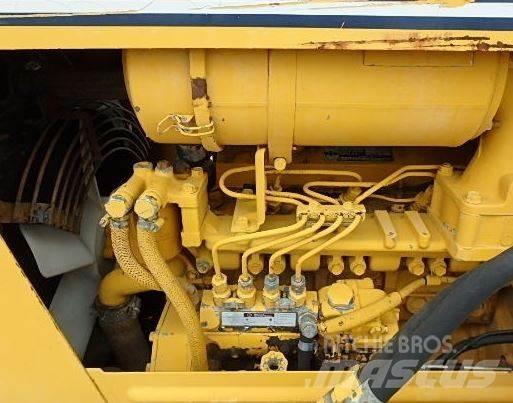 Komatsu D 20 A-6 lánctalpas dózerek