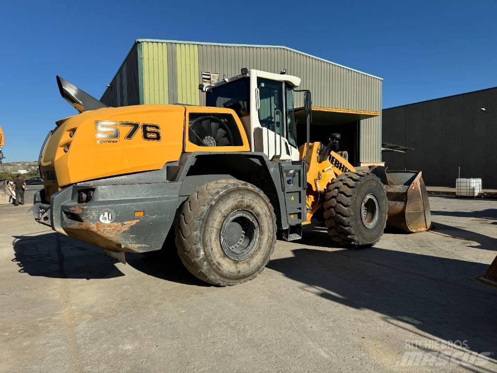 Liebherr L 576 Gumikerekes homlokrakodók