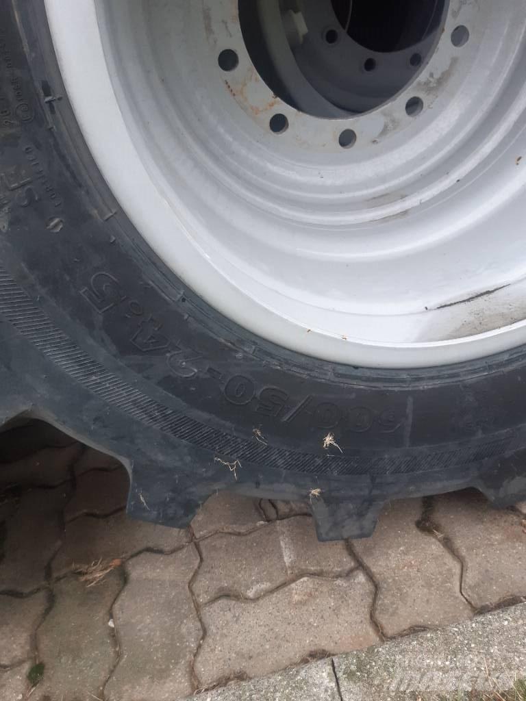 Nokian 600/50-24,5 Gumiabroncsok, kerekek és felnik