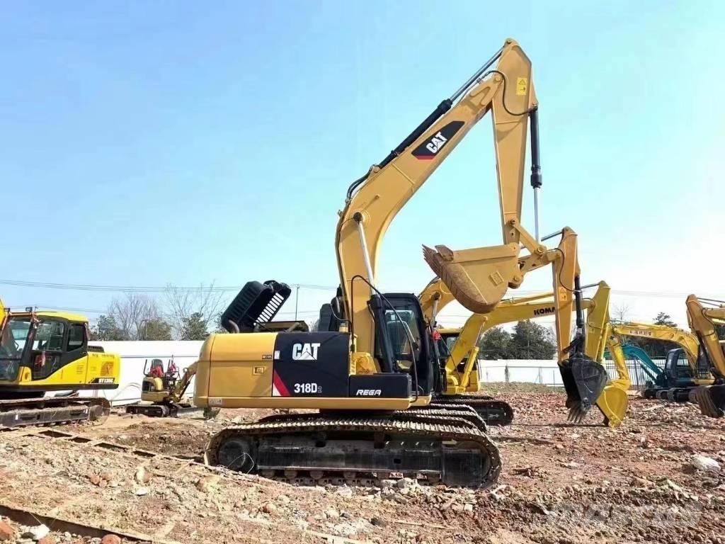 CAT 318d Lánctalpas kotrók