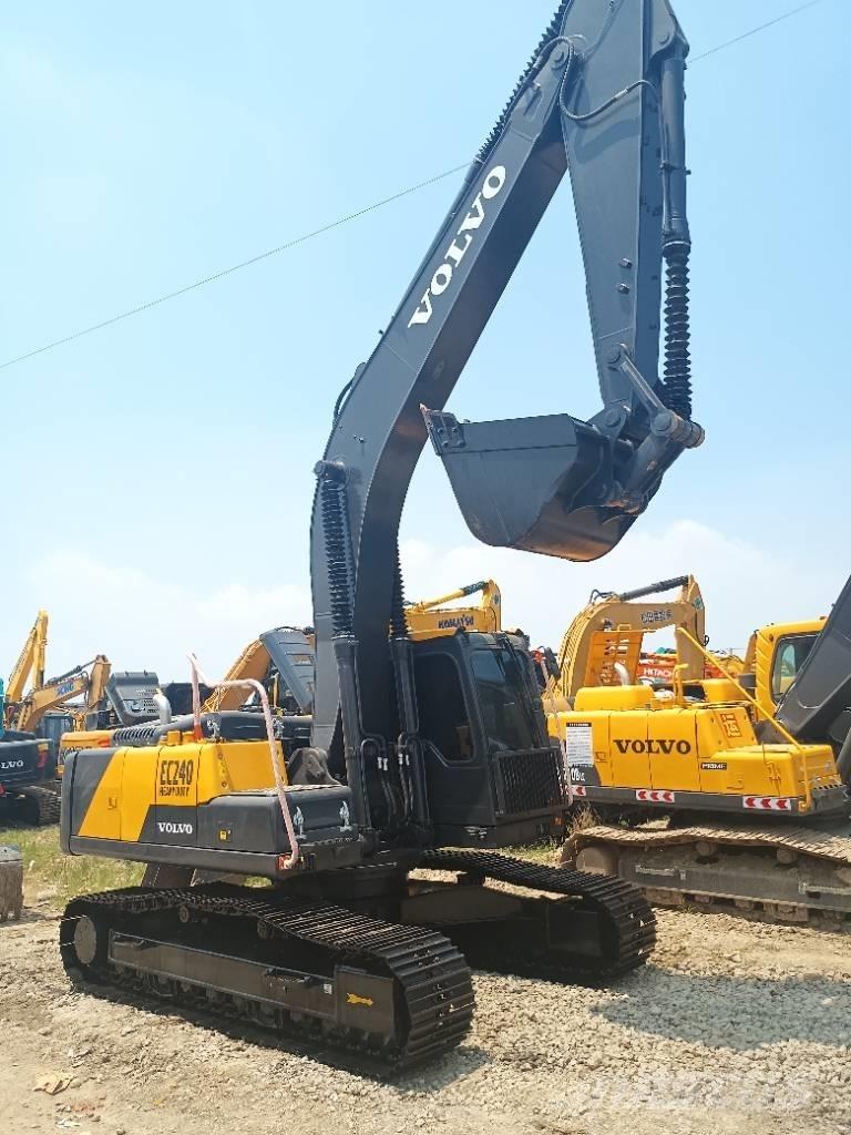 Volvo EC 240 Lánctalpas kotrók