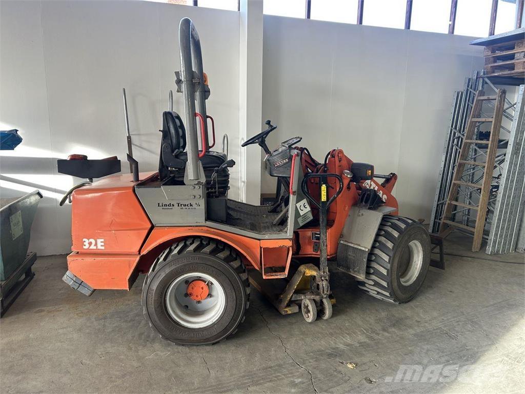 Atlas AR32E Univerzális rakodók