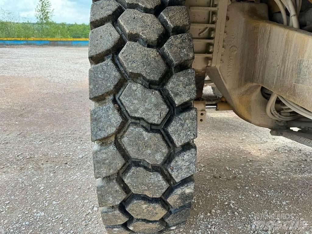 CAT 771D Mezei dömperek