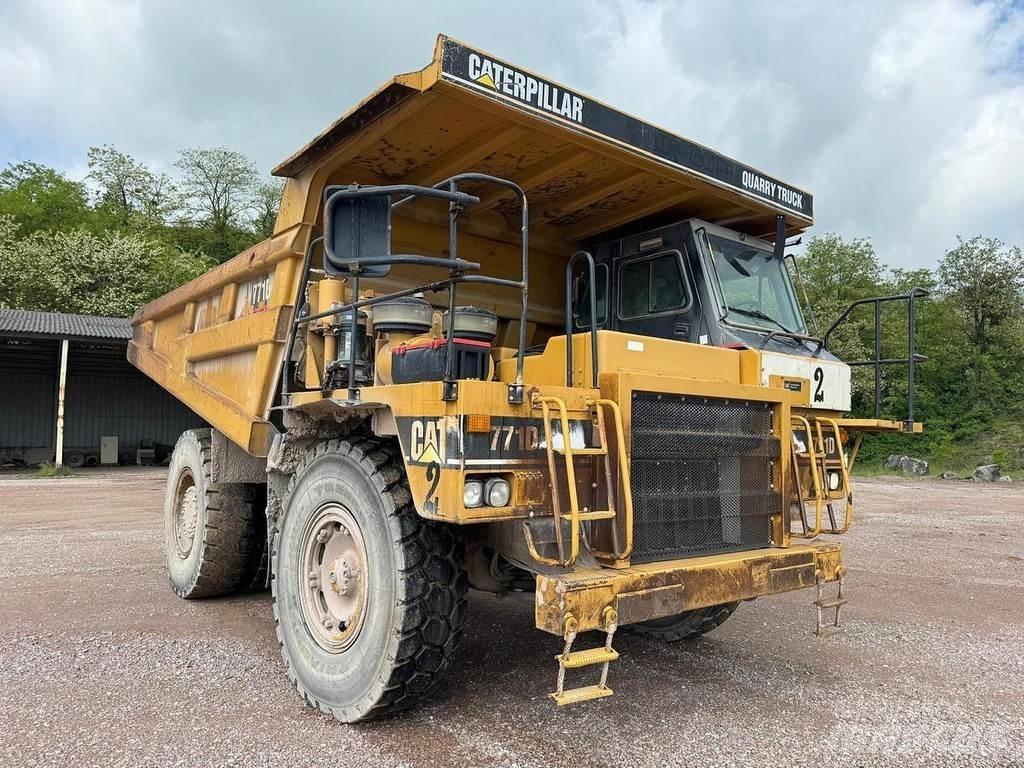 CAT 771D Mezei dömperek