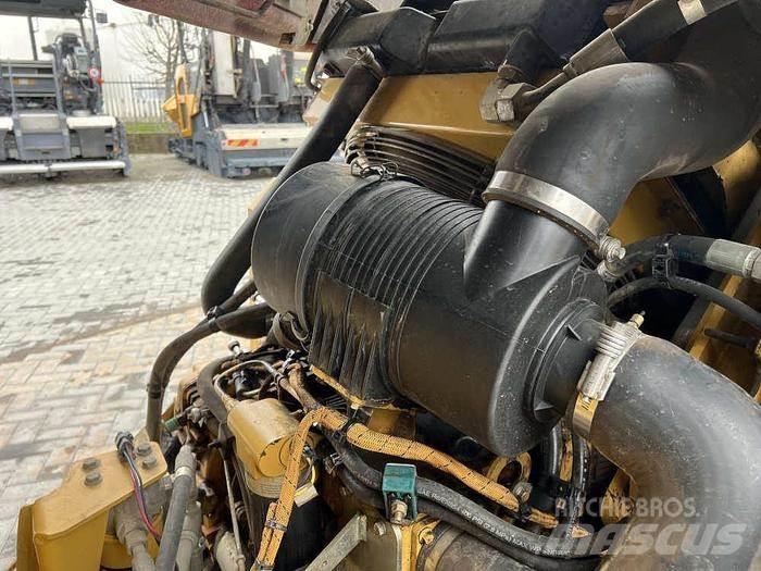 CAT CB 434D XW Ikerdobos hengerek