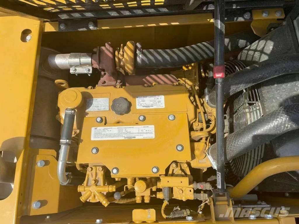 CAT 312D Közepes (midi) kotrók 7 t - 12 t