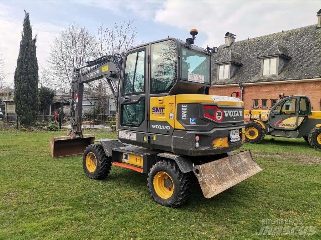 Volvo EW 60 Gumikerekes kotrók