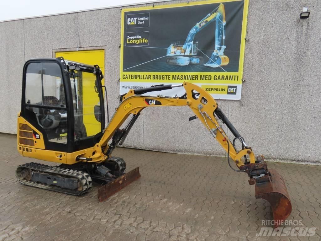 CAT 301.7 D Mini kotrók < 7t