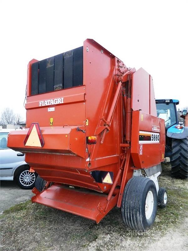 New Holland 5880 Körbálázók