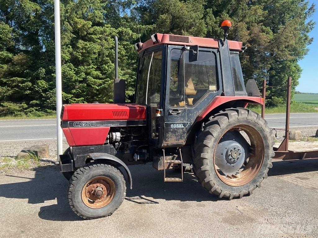 Case IH 685 XL Traktorok