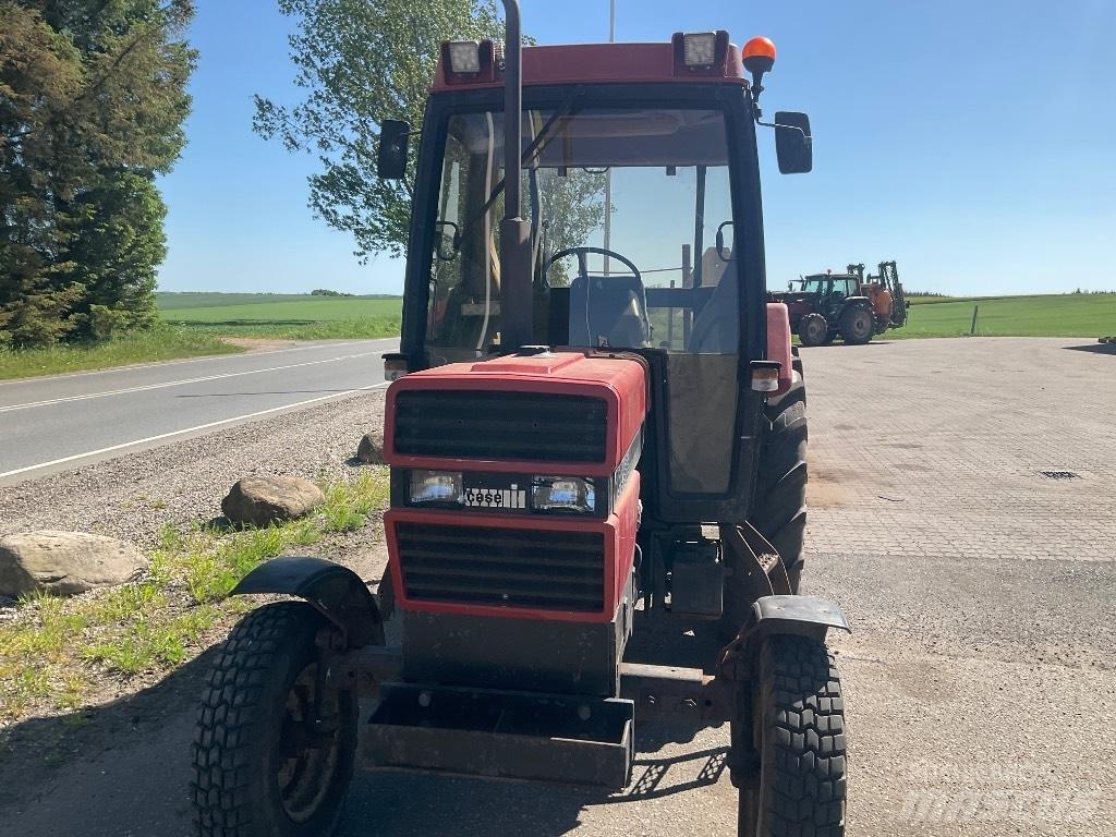 Case IH 685 XL Traktorok