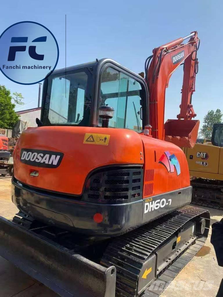 Doosan DH 60-7 Lánctalpas kotrók
