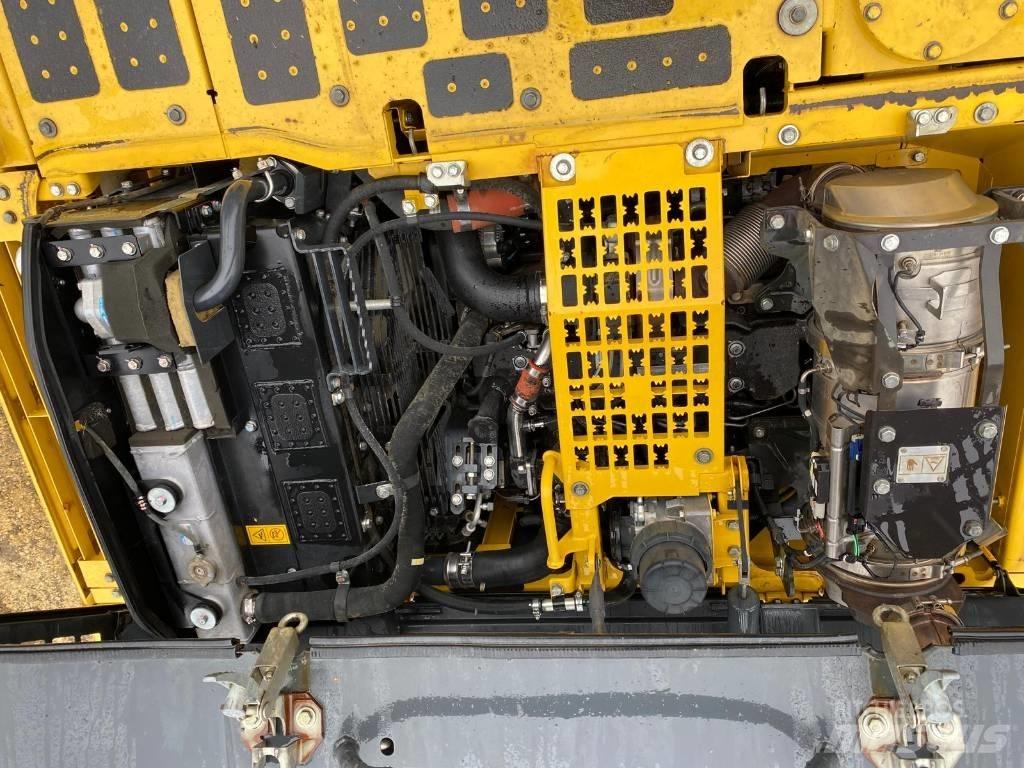 Komatsu PC240LC-10 Hosszú gém kotrók