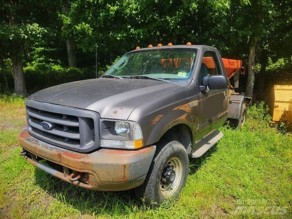 Ford F 350 Dobozos teherautók