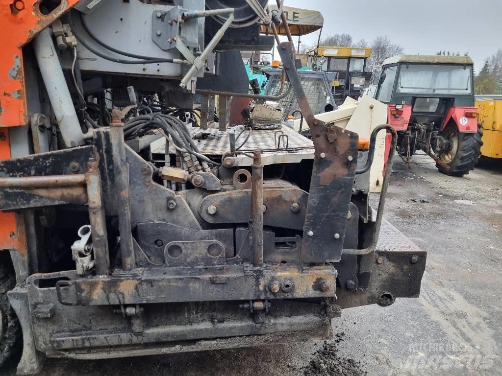 ABG Titan 8820 Aszfalt terítõ gépek