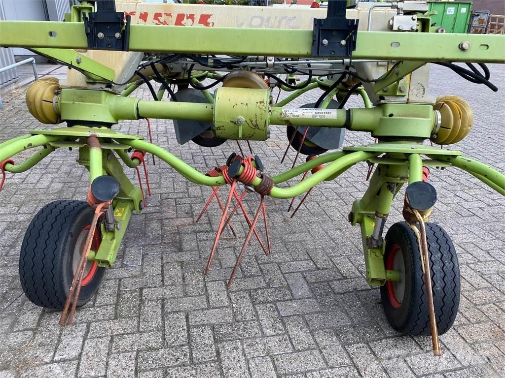 CLAAS volto 1050T Rendkészítő