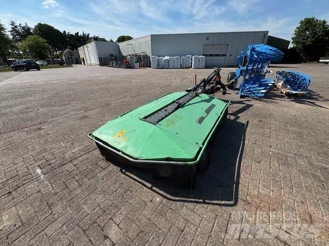 Deutz-Fahr KM 3.27 Kaszák
